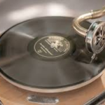 Berita Musik Piringan Hitam Vinyl Tren Koleksi Audio Klasik