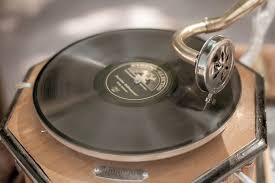 Berita Musik Piringan Hitam Vinyl Tren Koleksi Audio Klasik