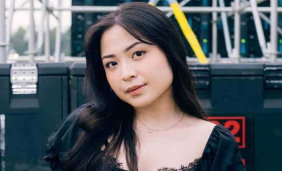 Penyanyi Baru Viral dengan Lagu Hits Paling Populer