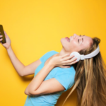 Peran TikTok Melambungkan Lagu Viral Global
